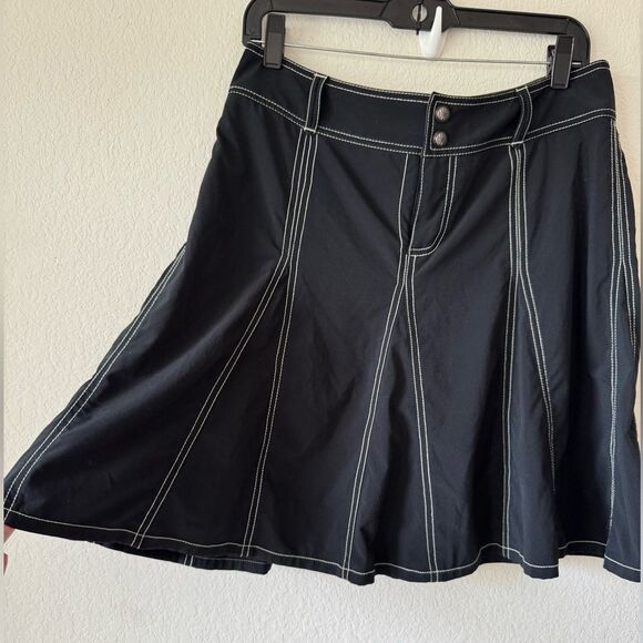 Athleta Black Fit & Flare Skort Skirt Sz 8 Built-in Shorts Athleisure Golf - Picture 2 of 7
